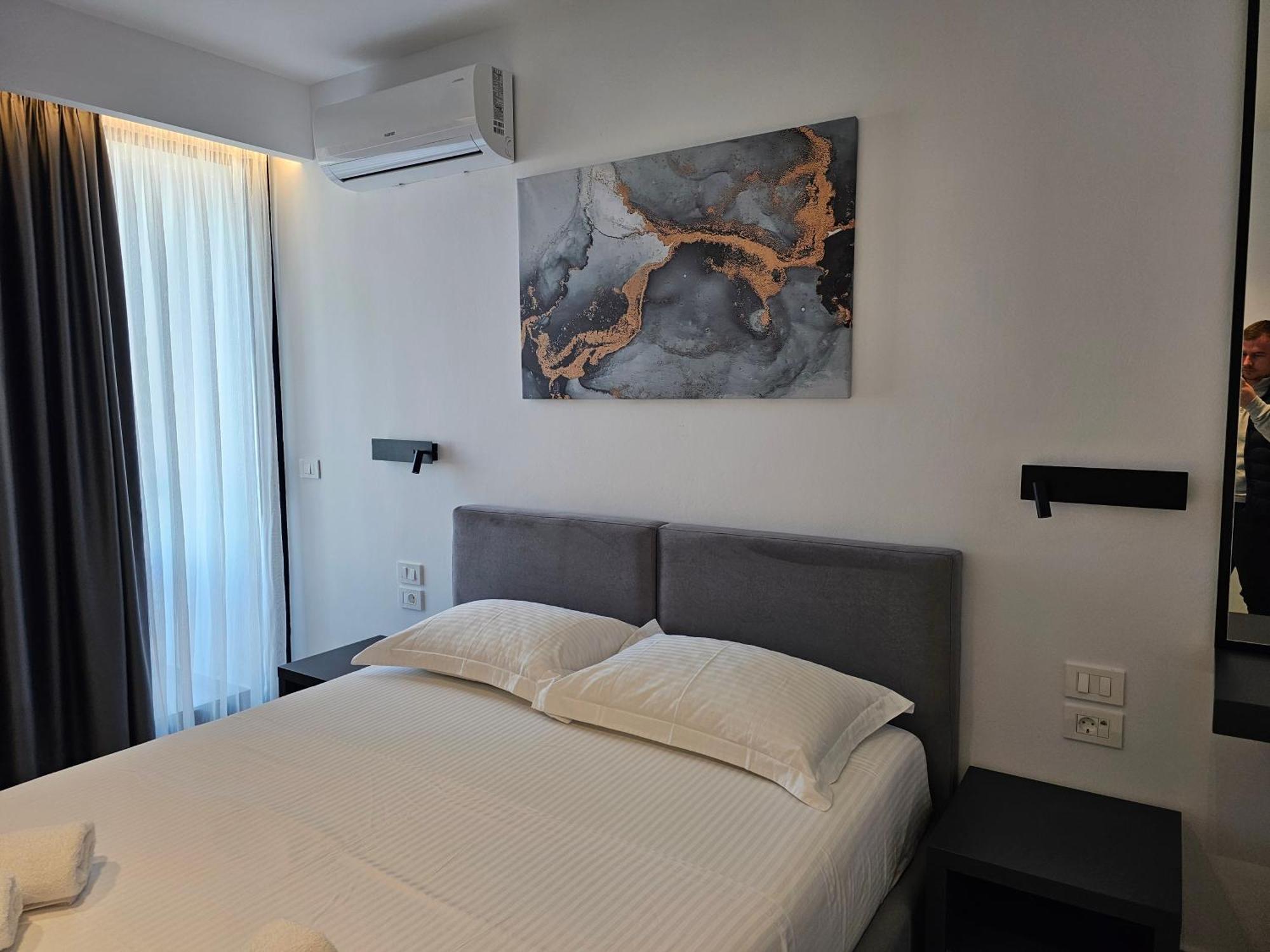 Adele Hotel Ксамил Екстериор снимка