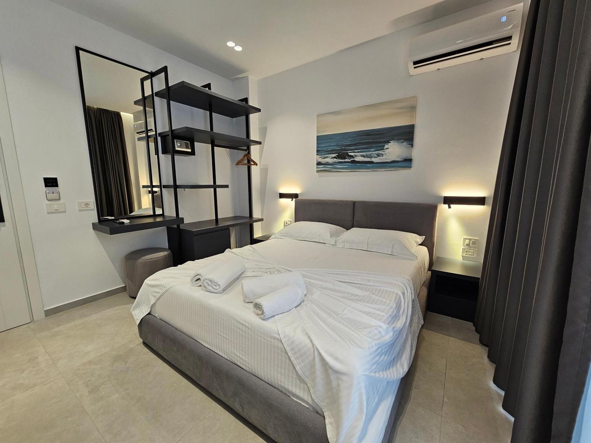 Adele Hotel Ксамил Екстериор снимка