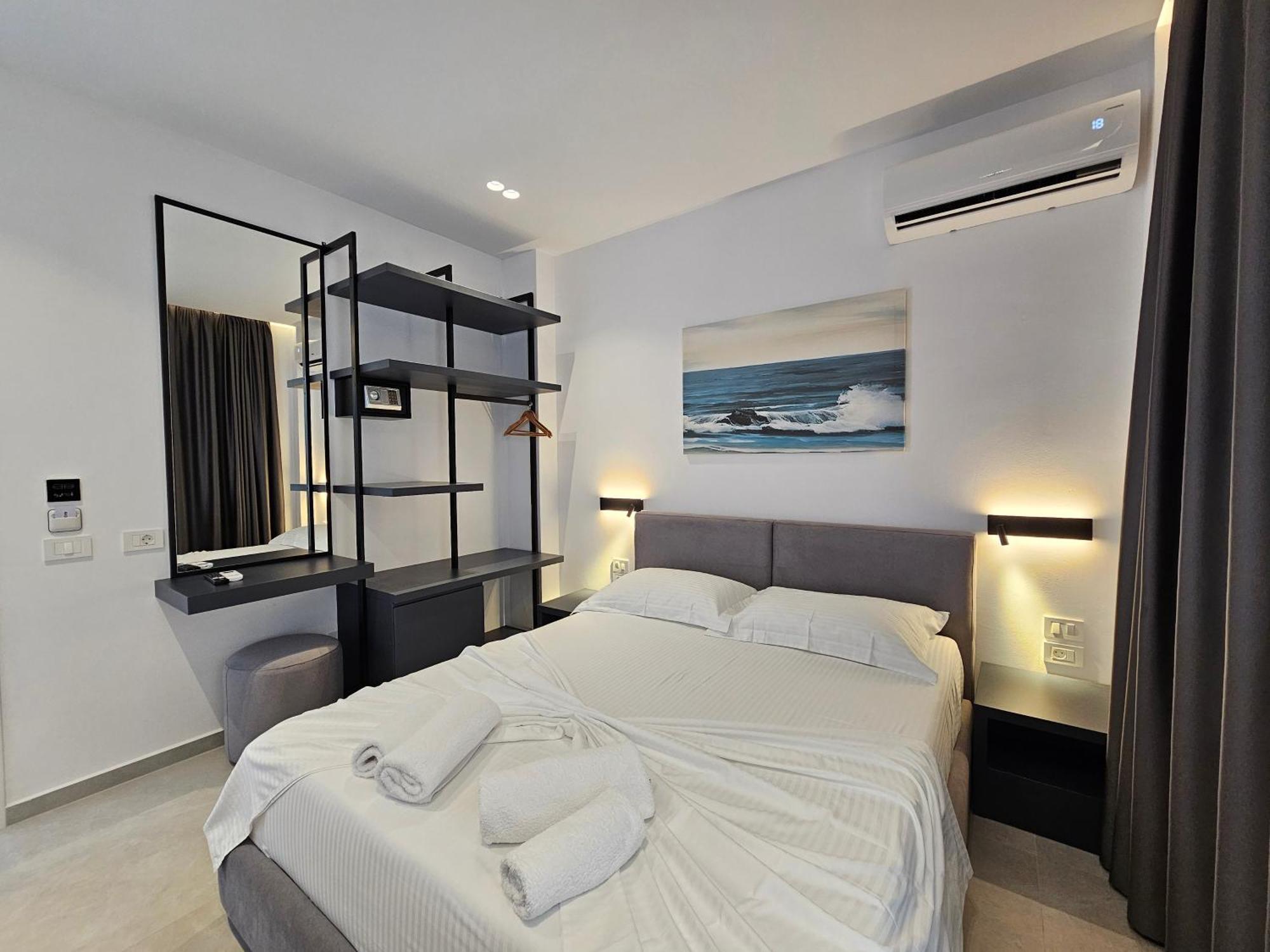 Adele Hotel Ксамил Екстериор снимка